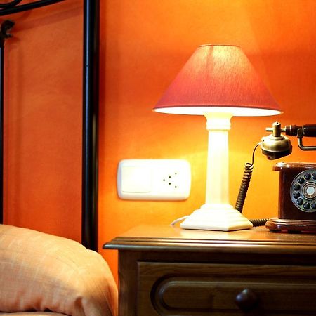Hotel Rural Hojaranzos Tejeda Del Tietar Luaran gambar