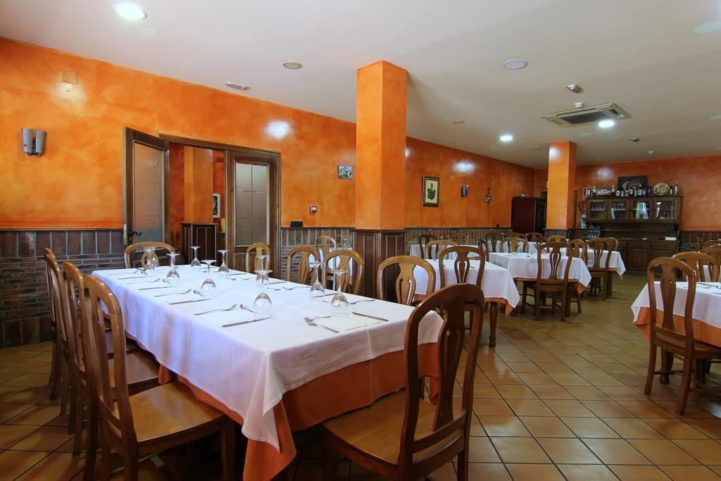 Hotel Rural Hojaranzos Tejeda Del Tietar Luaran gambar