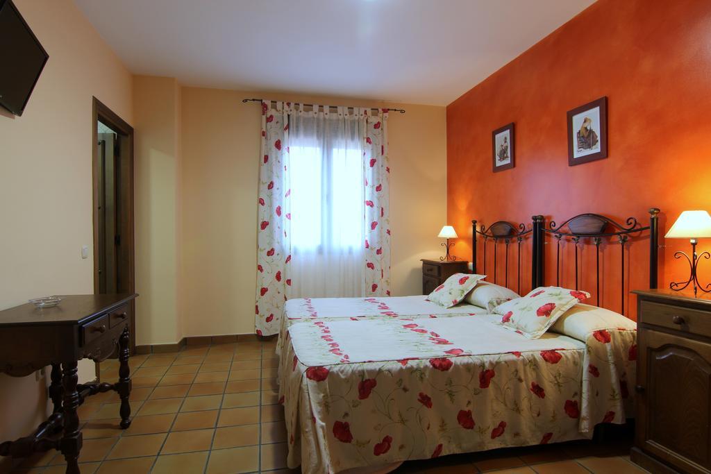 Hotel Rural Hojaranzos Tejeda Del Tietar Luaran gambar