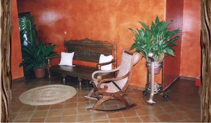 Hotel Rural Hojaranzos Tejeda Del Tietar Dalaman gambar